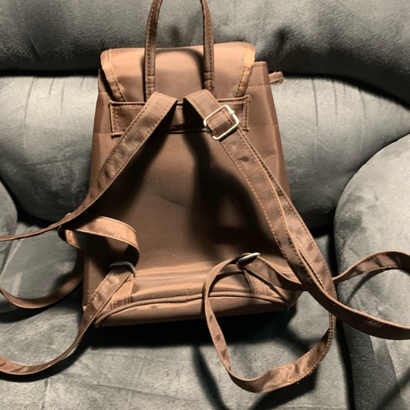 Nylon backpack - Picture 3 of 5